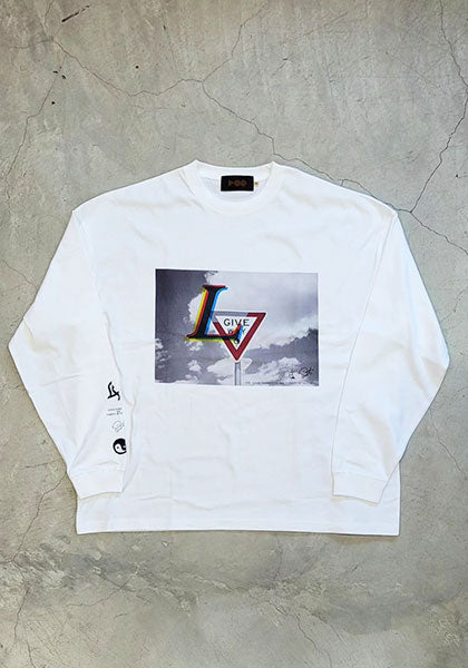 VOO ヴォー | LV3 LONGSLEEVE photo by Rui Hashimoto