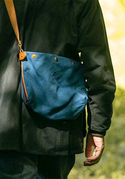 TACOMA FUJI RECORDS タコマフジレコード | HUNTING DOG SACOCHE (SUOLO KID exclusive) カラー:NAVY