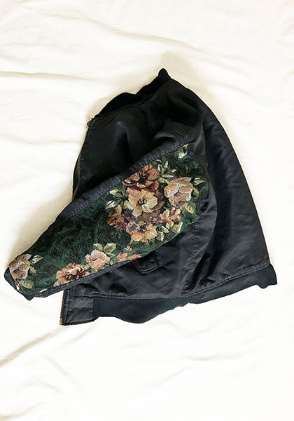 VOO ヴォー | MA-1 feat. LIF サイズ:QUEEN(M-L中間) カラー:BLACK