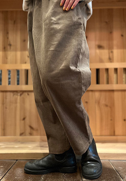 VOIRY ヴォイリー | SUNDAY PANTS CORDUROY カラー : ライトブラウン