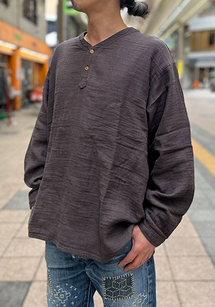 Nasngwam ナスングワム | VAGRANT SHIRTS カラー:チャコール