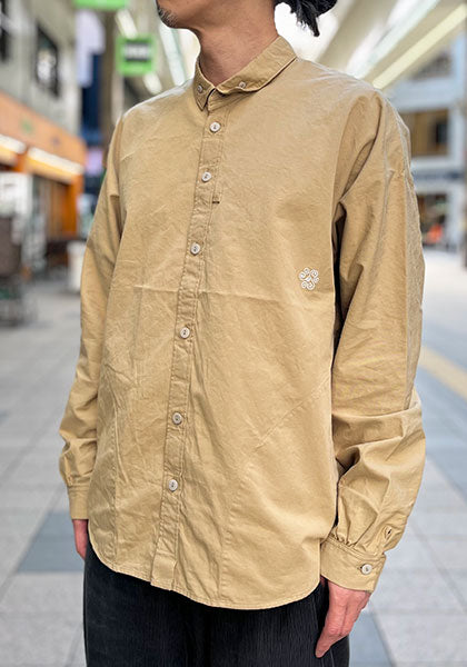 remilla レミーラ | スモークドルマンシャツ カラー: サンド