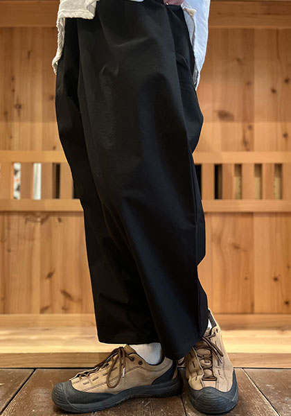 VOIRY ヴォイリー | SUNDAY PANTS カラー:BLACK