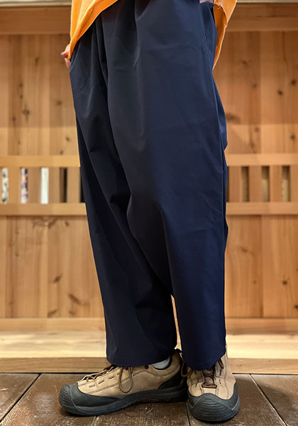 VOIRY ヴォイリー | SUNDAY PANTS カラー:NAVY