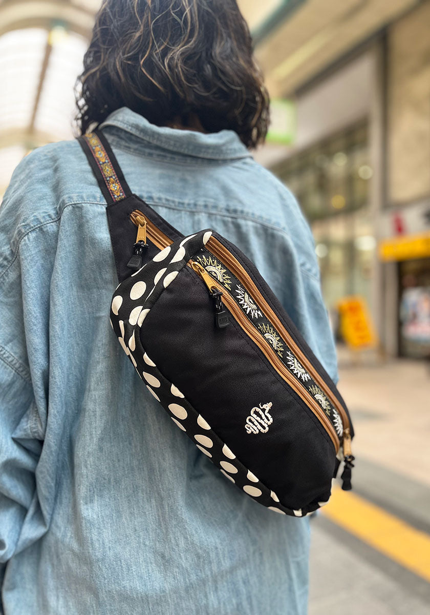 ALDIES アールディーズ | Long Zimon Waist Bag カラー:ブラック
