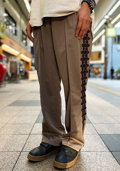 Nasngwam(ナスングワム) | KINGSTON PANTS / ジャージ TRACK PANTS カラー:グレージュ