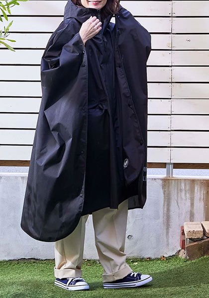 KIU レインポンチョ 2ND カラー:ブラック