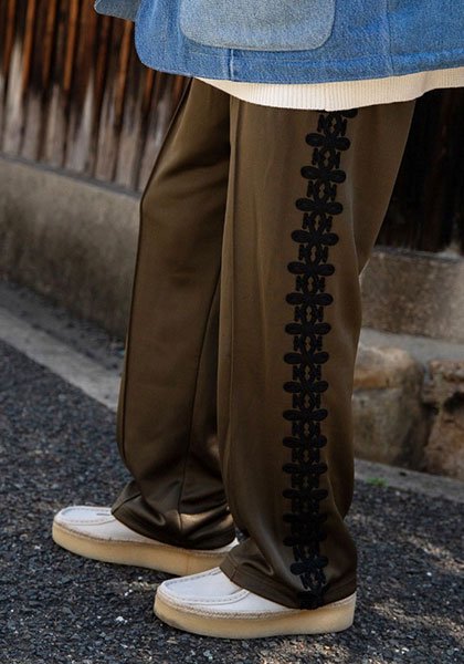 Nasngwam ナスングワム | KINGSTON PANTS カラー:オリーブ