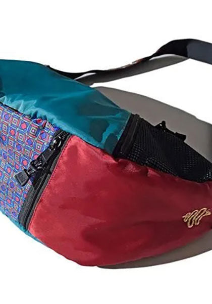 ALDIES アールディーズ | Banana Shoulder Bag カラー:グリーン