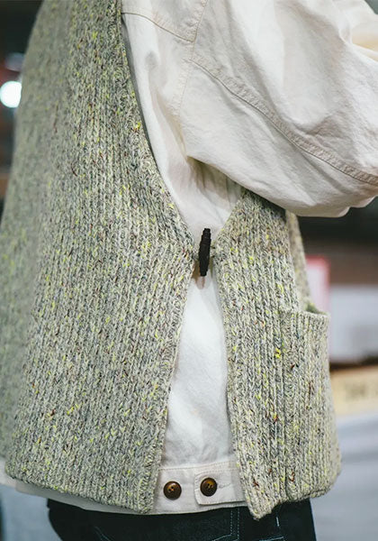 Nasngwam.(ナスングワム) | GRAIN VEST カラー:SAGE GREEN