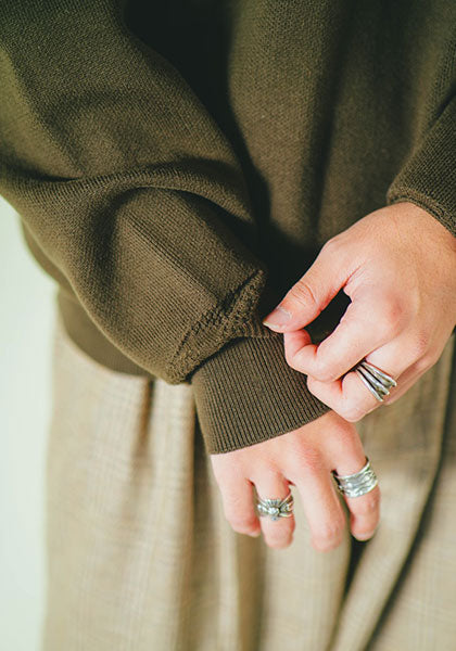 Nasngwam.(ナスングワム) | ACTUALLY CREW カラー:DARK OLIVE