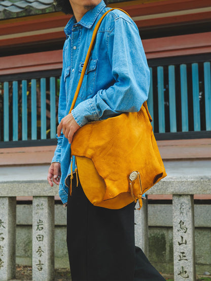Nasngwam×EARLY MORNING ナスングワム×アーリーモーニング | DEER SKIN MESSENGER LAEGE BAG / 鹿革バッグ カラー :キャメル