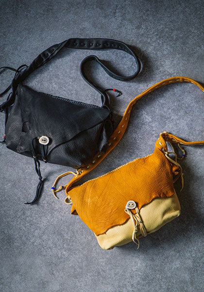 Nasngwam×EARLY MORNING ナスングワム×アーリーモーニング | DEER SKIN MESSENGER BAG / 鹿革バッグ カラー : ブラック