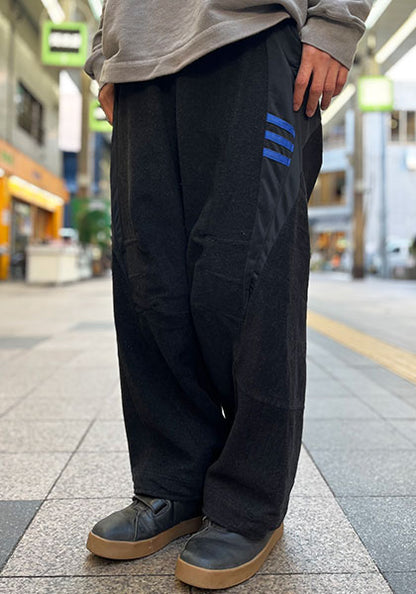 Nasngwam（ナスングワム） | TWISTED PANTS カラー:BLACK