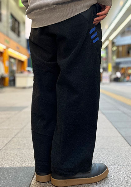 Nasngwam（ナスングワム） | TWISTED PANTS カラー:BLACK