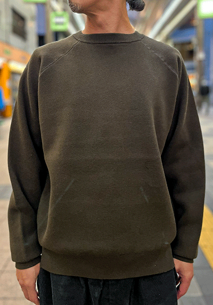 Nasngwam.(ナスングワム) | ACTUALLY CREW カラー:DARK OLIVE