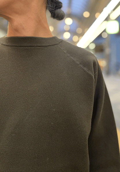 Nasngwam.(ナスングワム) | ACTUALLY CREW カラー:DARK OLIVE