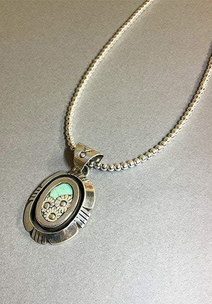 た*ち様 ビンテージインディアンジュエリー　シルバーナバホパールネックレス Indian Jewelry (インディアン ジュエリー) SHINY NAVAJO PEARLS