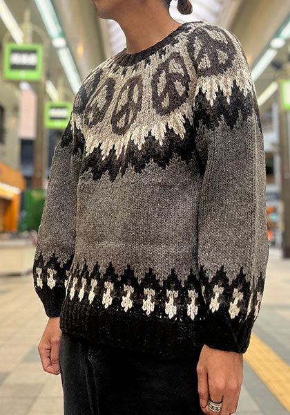 HAVE A GRATEFUL DAY ハブ ア グレイトフル デイ | PEACE PATTERN WOOL KNIT CREW カラー : BROWN