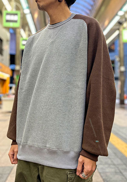 Nasngwam × IMPRESTORE | GOKU WARM FLEECE F.CREW カラー:GRAY×BROWN