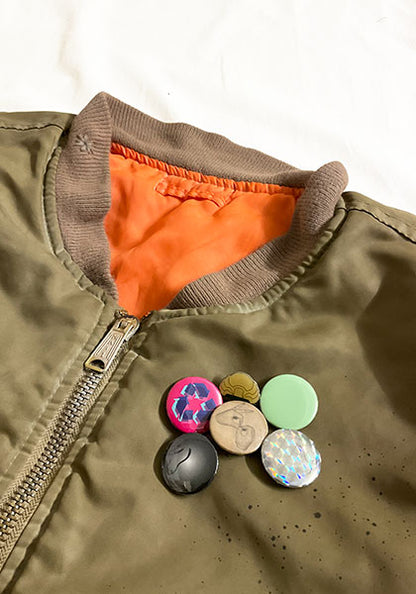 VOO ヴォー | MA-1 feat. LIF サイズ：KING(L-XL中間) カラー：CAMEL