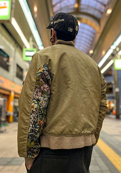 VOO ヴォー | MA-1 feat. LIF サイズ：QUEEN(M-L中間) カラー：CAMEL