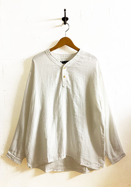 Nasngwam.（ナスングワム）| VAGRANT SHIRTS カラー:WHITE