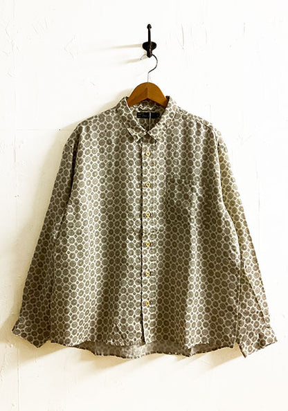 Nasngwam.（ナスングワム） | CREST SHIRTS カラー:WHITE
