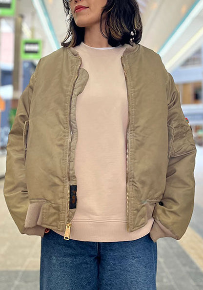 VOO ヴォー | MA-1 feat. LIF サイズ：QUEEN(M-L中間) カラー：CAMEL