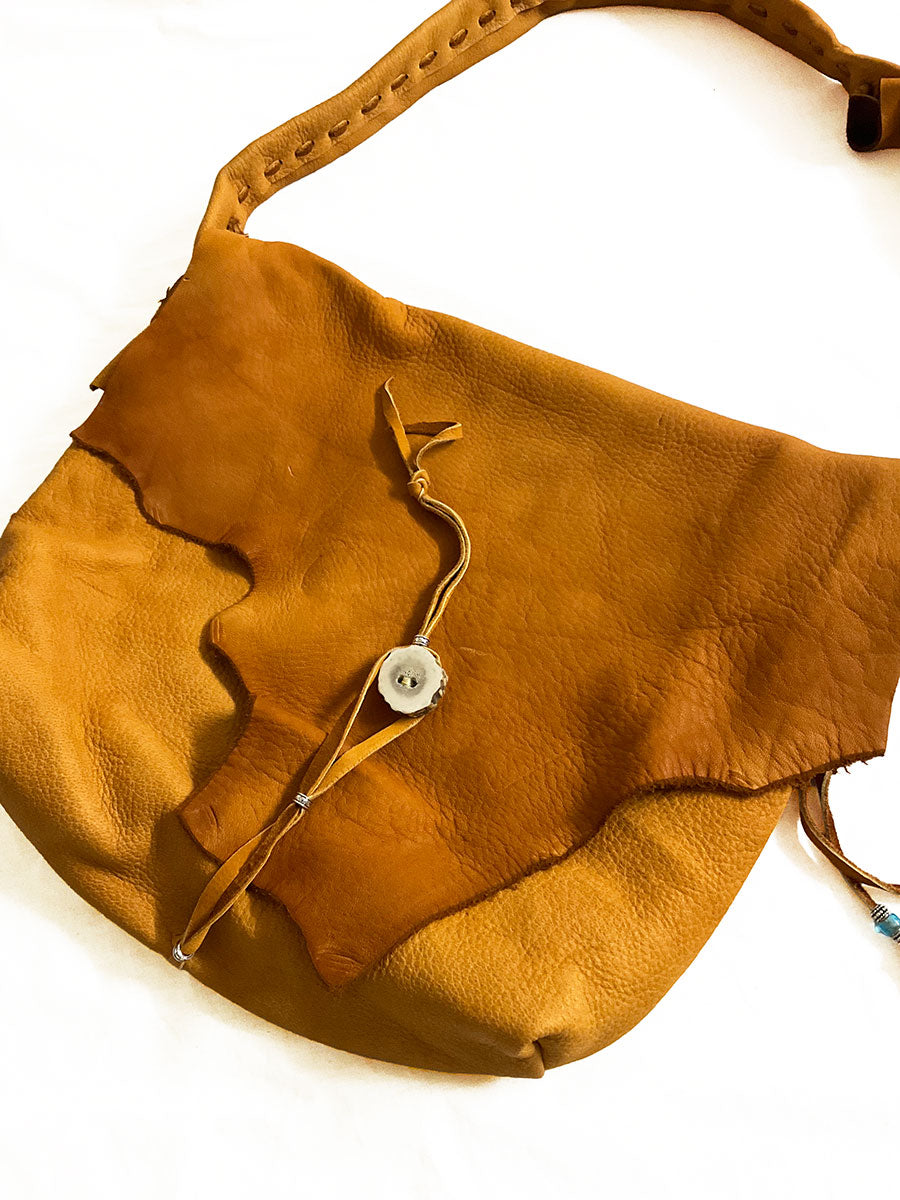 Nasngwam×EARLY MORNING ナスングワム×アーリーモーニング | DEER SKIN MESSENGER LAEGE BAG / 鹿革バッグ カラー :キャメル