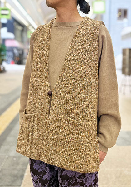 Nasngwam.(ナスングワム) | GRAIN VEST カラー:BROWN