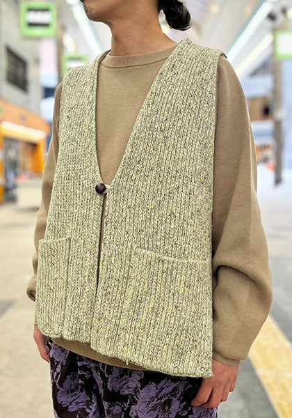 Nasngwam.(ナスングワム) | GRAIN VEST カラー:SAGE GREEN