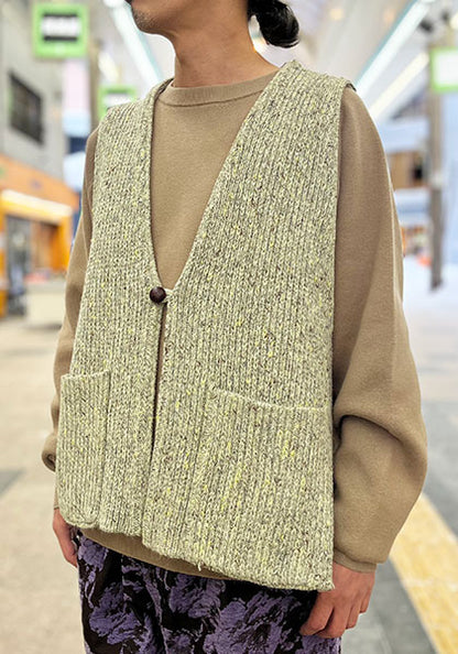 Nasngwam.(ナスングワム) | GRAIN VEST カラー:SAGE GREEN