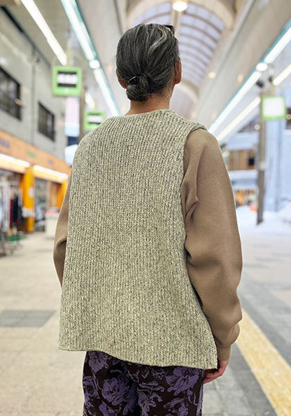 Nasngwam.(ナスングワム) | GRAIN VEST カラー:SAGE GREEN