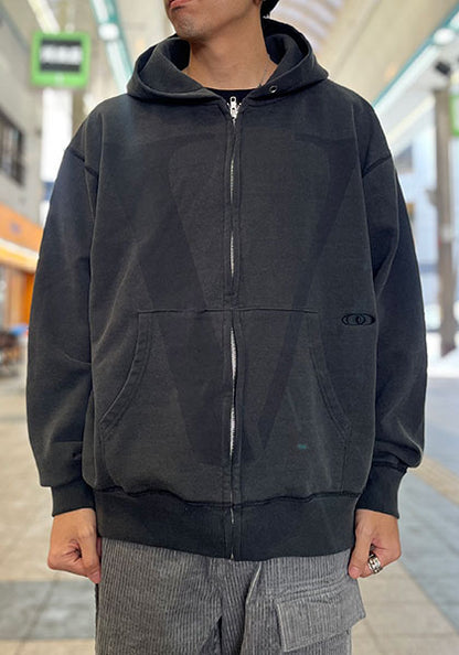 VOO ヴォー | BIG V FULL ZIP PARKA / フルジップパーカー カラー:BLACK