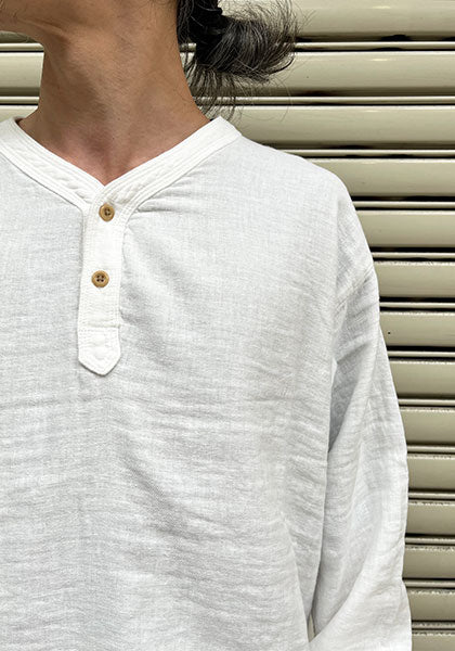 Nasngwam | VAGRANT SHIRTS Color: White