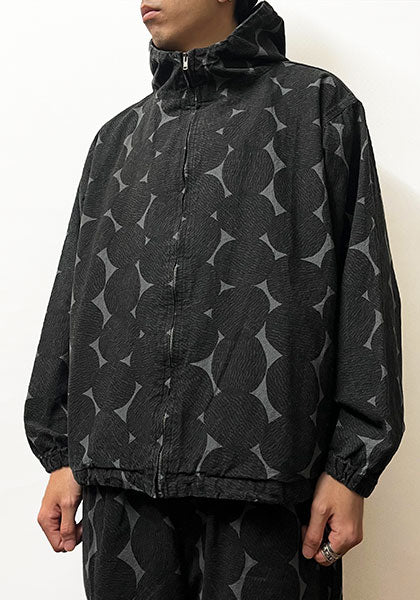 VOO ヴォー | FUNNY CIRCLE HOODY カラー:SUMI BLACK