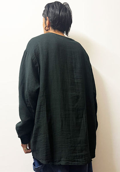Nasngwam.（ナスングワム）| VAGRANT SHIRTS カラー:BLACK