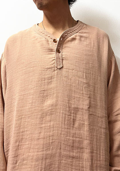Nasngwam.（ナスングワム）| VAGRANT SHIRTS カラー:PINK