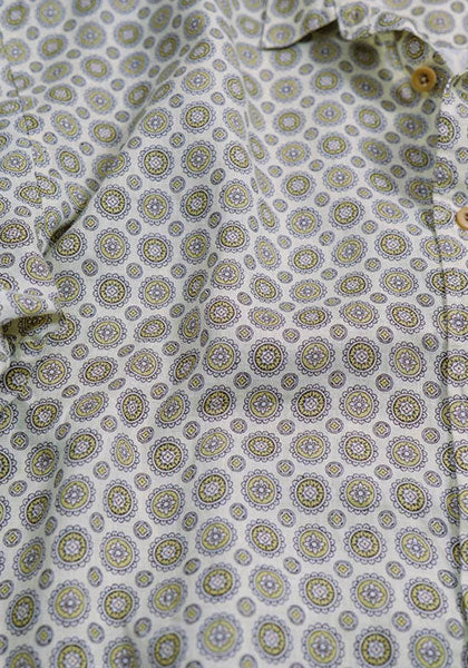 Nasngwam.（ナスングワム） | CREST SHIRTS カラー:WHITE