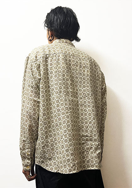 Nasngwam.（ナスングワム） | CREST SHIRTS カラー:WHITE