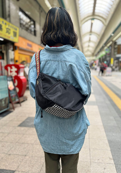 ALDIES アールディーズ | Banana Shoulder Bag カラー:ブラック