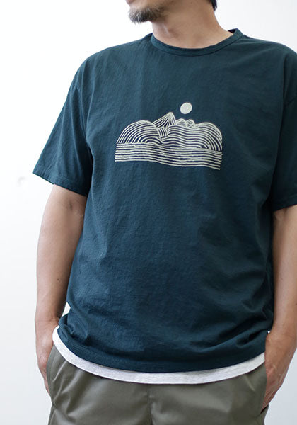 remilla レミーラ | SLEEPING GIANT TEE