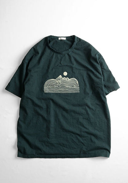 remilla レミーラ | SLEEPING GIANT TEE