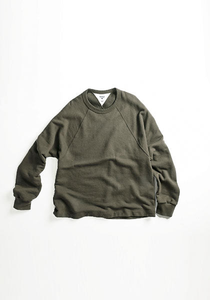 remilla デルタクロススエット