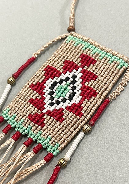 Nasngwam.×idod マクラメ編みネックレス モデル:毯