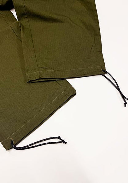 VOIRY | CARGO PANTS Color: OLIVE