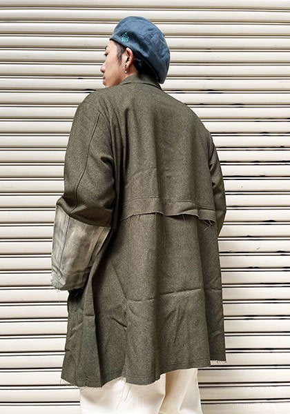 VOO | JAGGED SHI-FU COAT Color: Olive