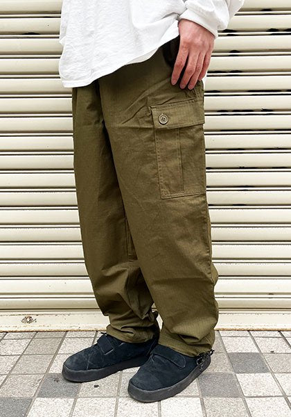 VOIRY | CARGO PANTS Color: OLIVE